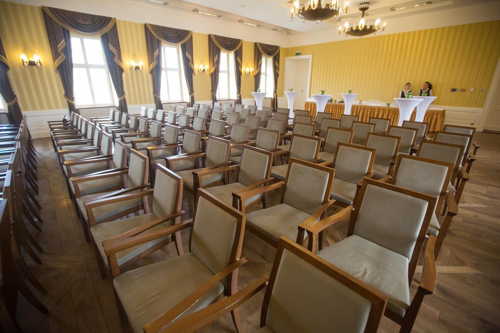 Erzsébet Nagy Szálloda Paks Exterior foto