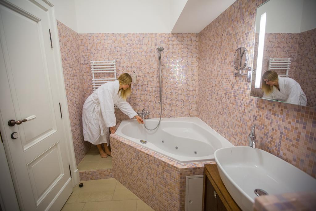 Erzsébet Nagy Szálloda Paks Quarto foto